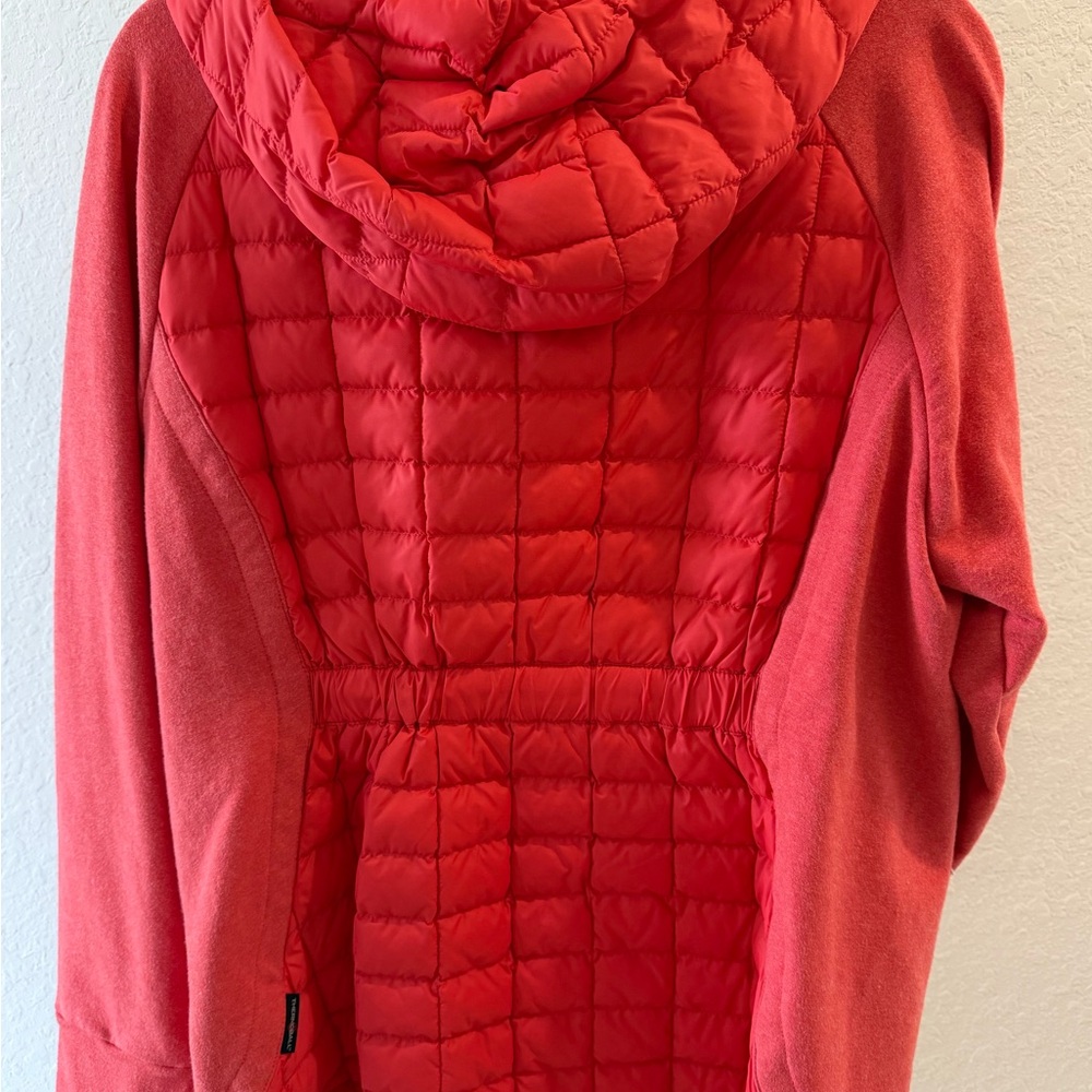 The North Face Woman’s Red Jacket - Picture 2 of 4